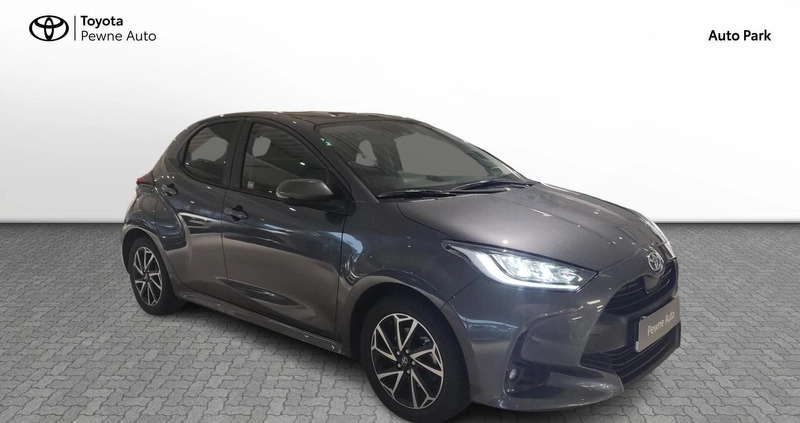 Toyota Yaris cena 96900 przebieg: 13348, rok produkcji 2022 z Kock małe 79